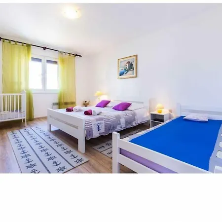 Apartman Davor